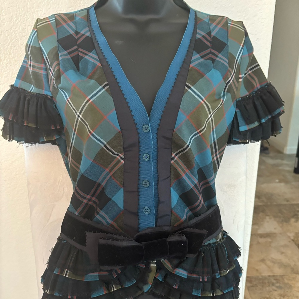 L.A.M.B ORIGINAL AUTHENTIC Super Cute TOP  by GWEN STEFANIE